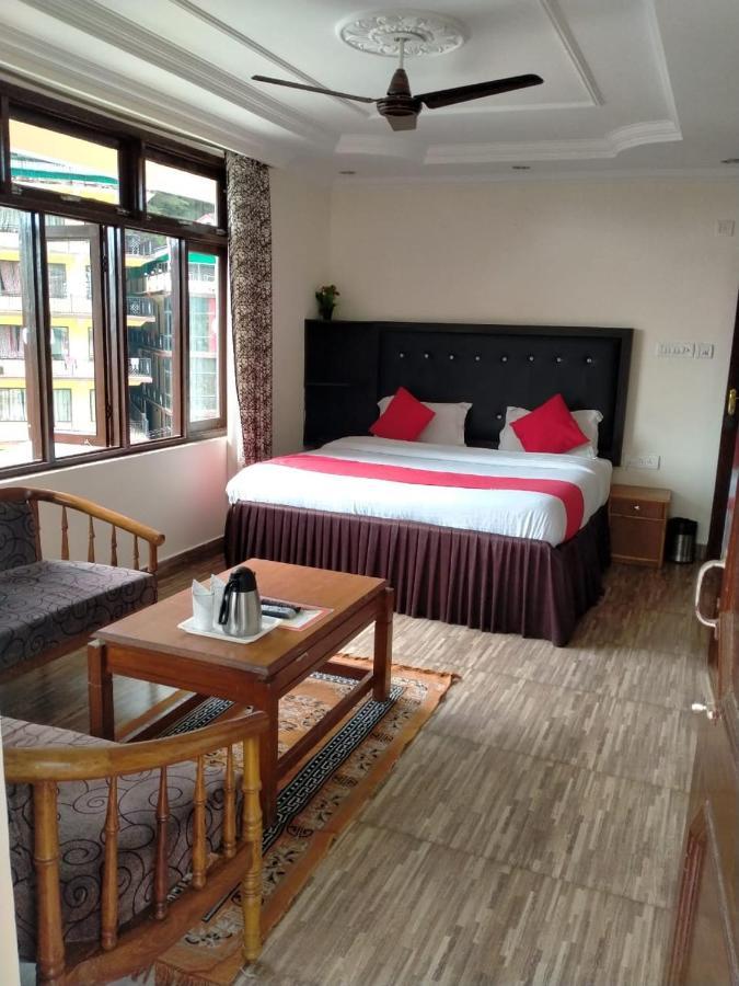 Hotel Ravine Pālampur Esterno foto